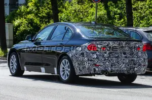 BMW Serie 3 facelift e M Sport 2015 - Foto spia 30-04-2015