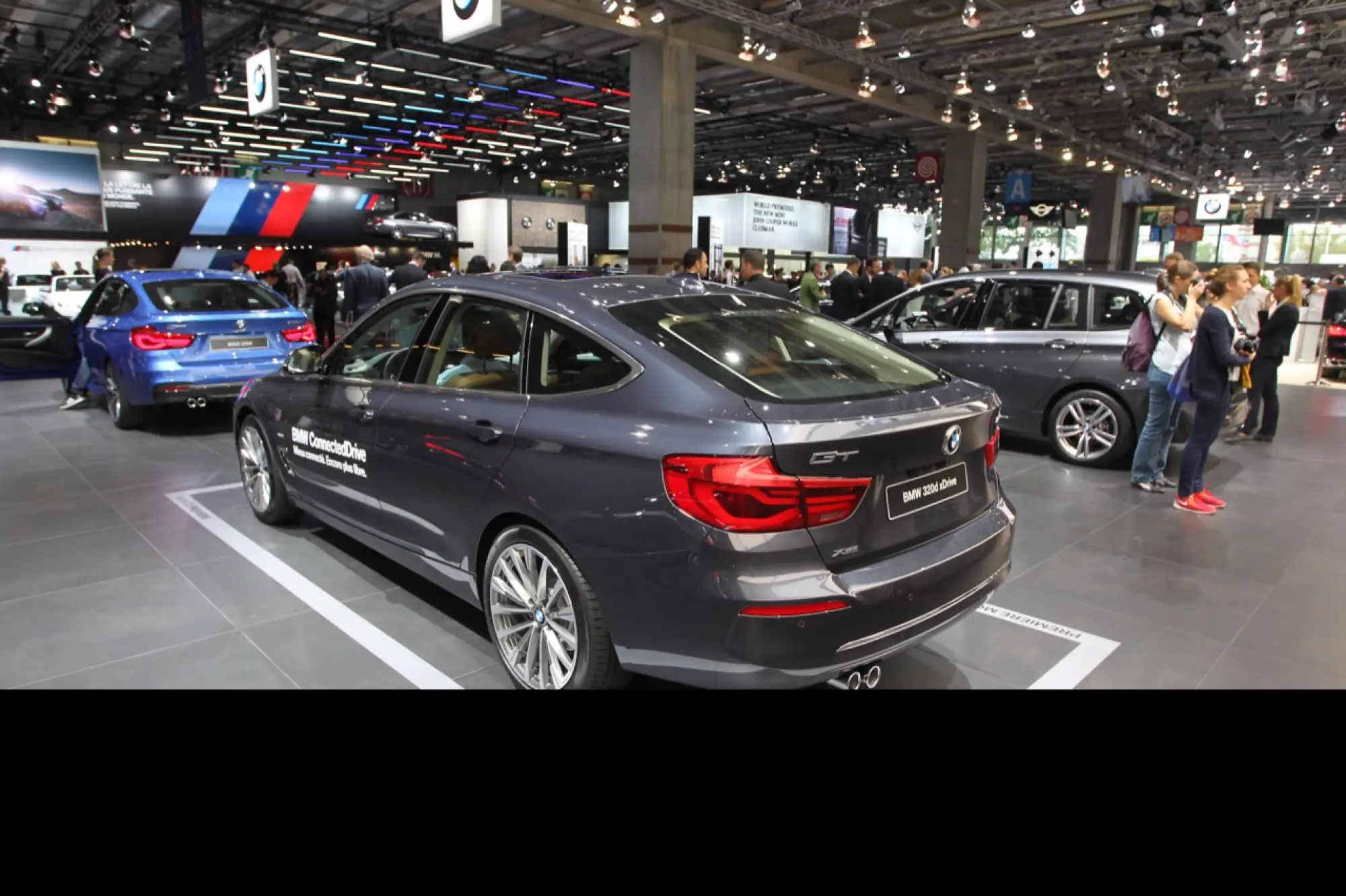 BMW Serie 3 Gran Turismo - Salone di Parigi 2016 - 7