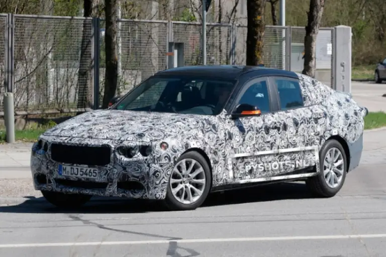 BMW Serie 3 GT 2012 foto spia - 2