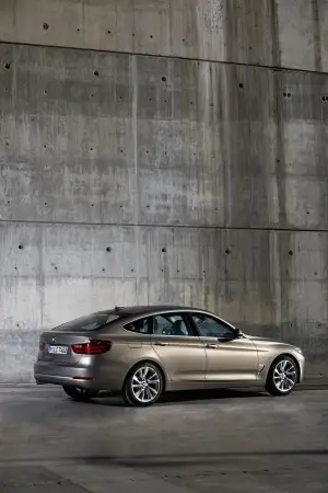BMW Serie 3 GT 2013 - Foto ufficiali - 12