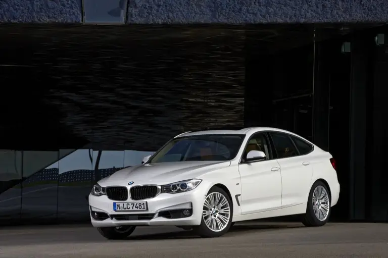 BMW Serie 3 GT 2013 - Foto ufficiali - 26