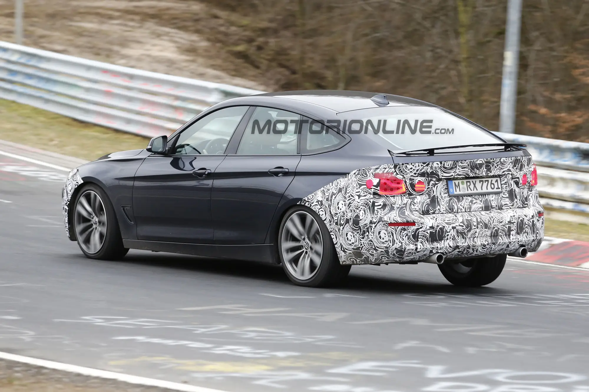 BMW Serie 3 GT MY 2017 - Foto spia 20-04-2016 - 6