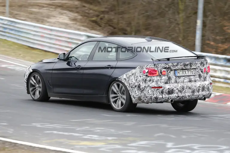 BMW Serie 3 GT MY 2017 - Foto spia 20-04-2016 - 6