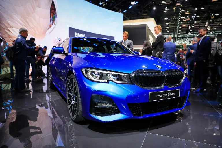 BMW Serie 3 MY 2019 - Salone di Parigi 2018 - 19