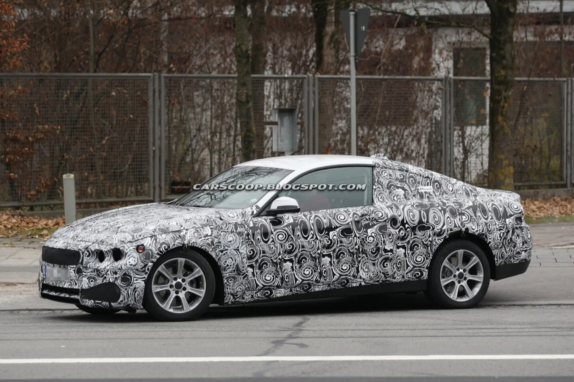 BMW Serie 3 o Serie 4 coupe 2013 - Foto spia 18-01-2012 - 6