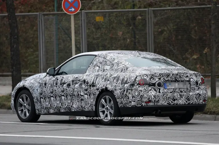BMW Serie 3 o Serie 4 coupe 2013 - Foto spia 18-01-2012 - 8