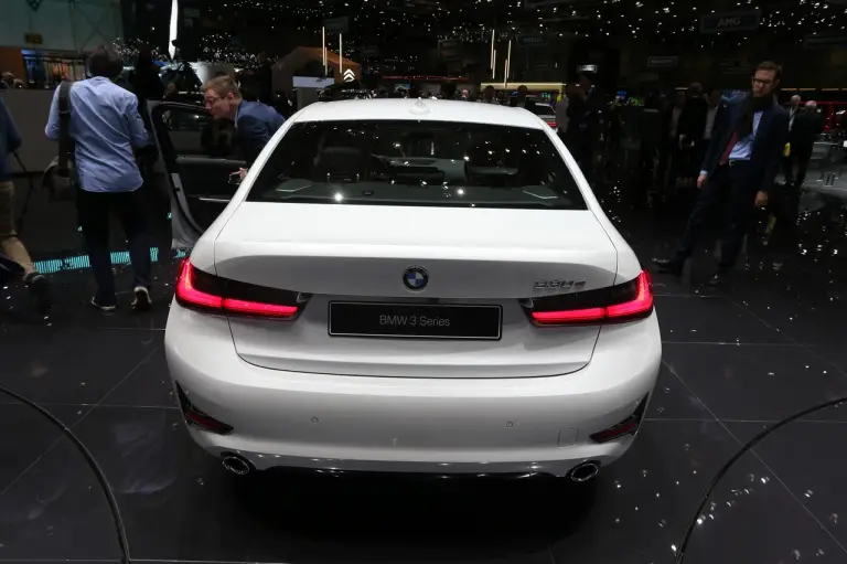 BMW Serie 3 PHEV - Salone di Ginevra 2019 - 6