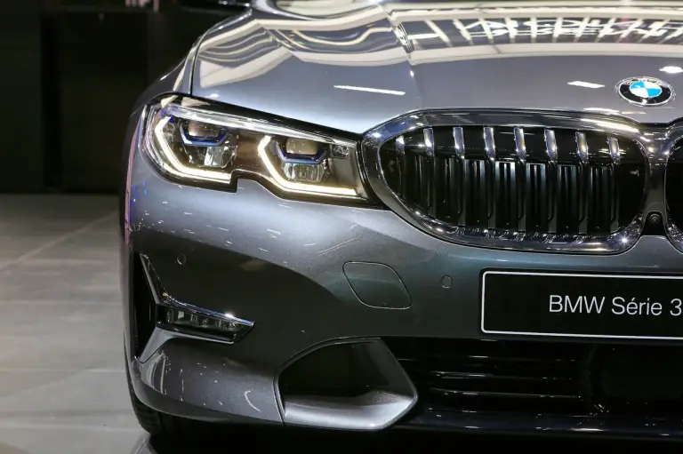 BMW Serie 3 - Salone di Parigi 2018 - 19