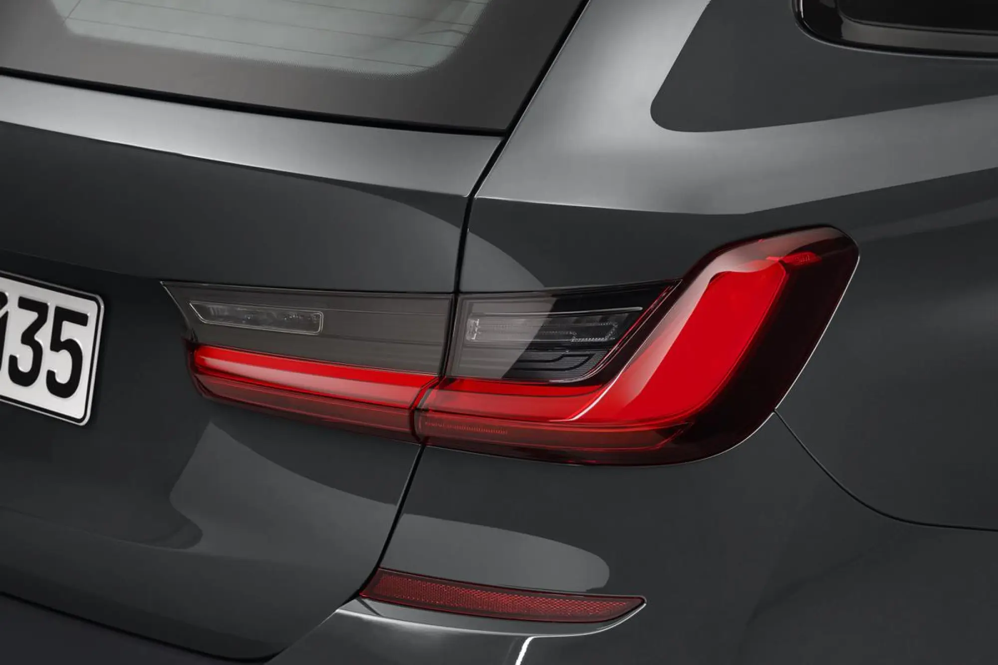 BMW Serie 3 Touring 2019 - Foto ufficiali - 10