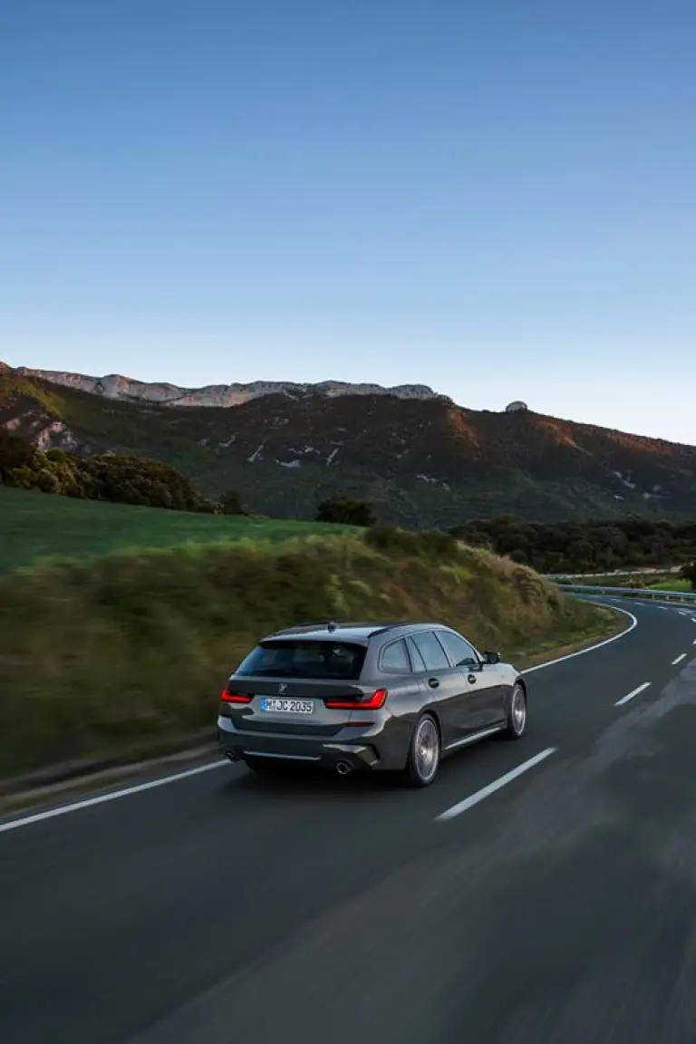 BMW Serie 3 Touring 2019 - Foto ufficiali - 54