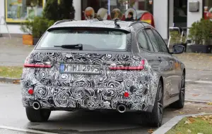 BMW Serie 3 Touring 2022 - Foto spia 03-11-2021