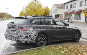 BMW Serie 3 Touring 2022 - Foto spia 03-11-2021