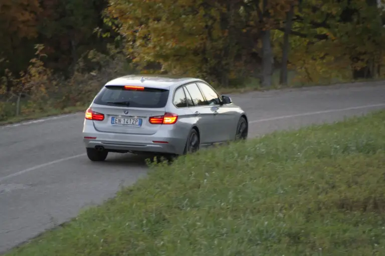 BMW Serie 3 Touring (330D) - Prova su strada  - 32