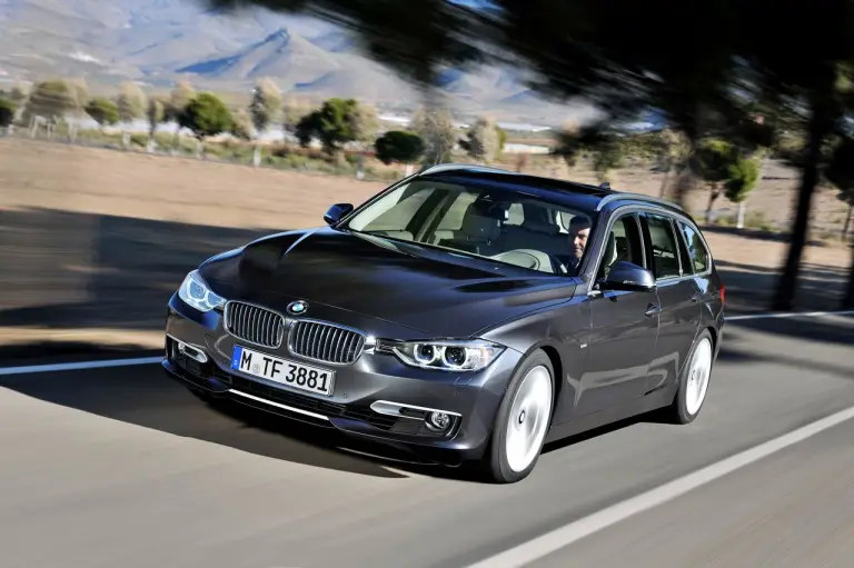 BMW Serie 3 Touring F31 2012 - 30