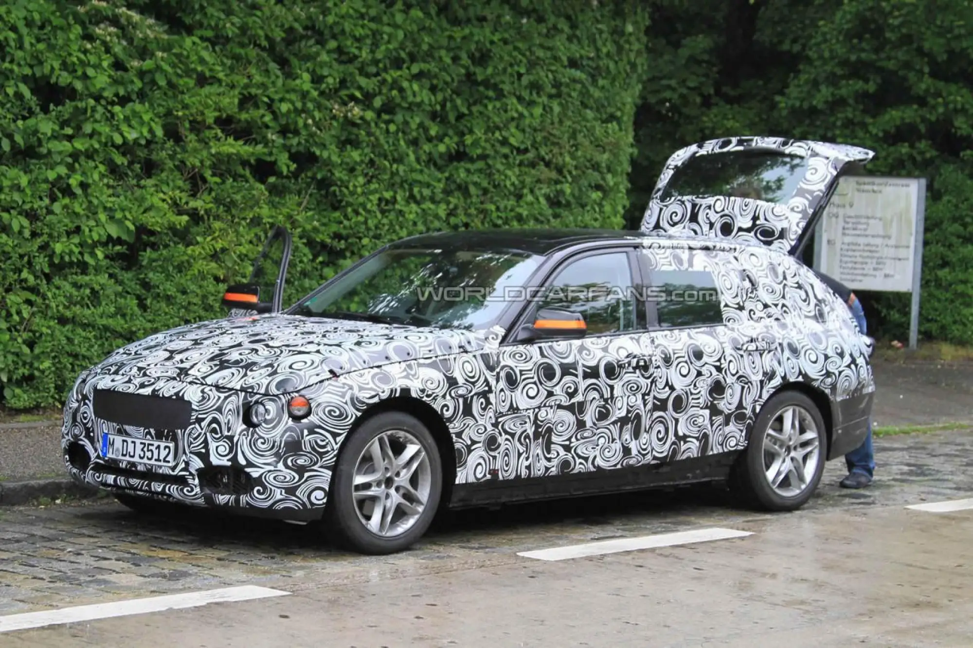 Bmw Serie-3 Touring - Foto spia 03-06-2010 - 1