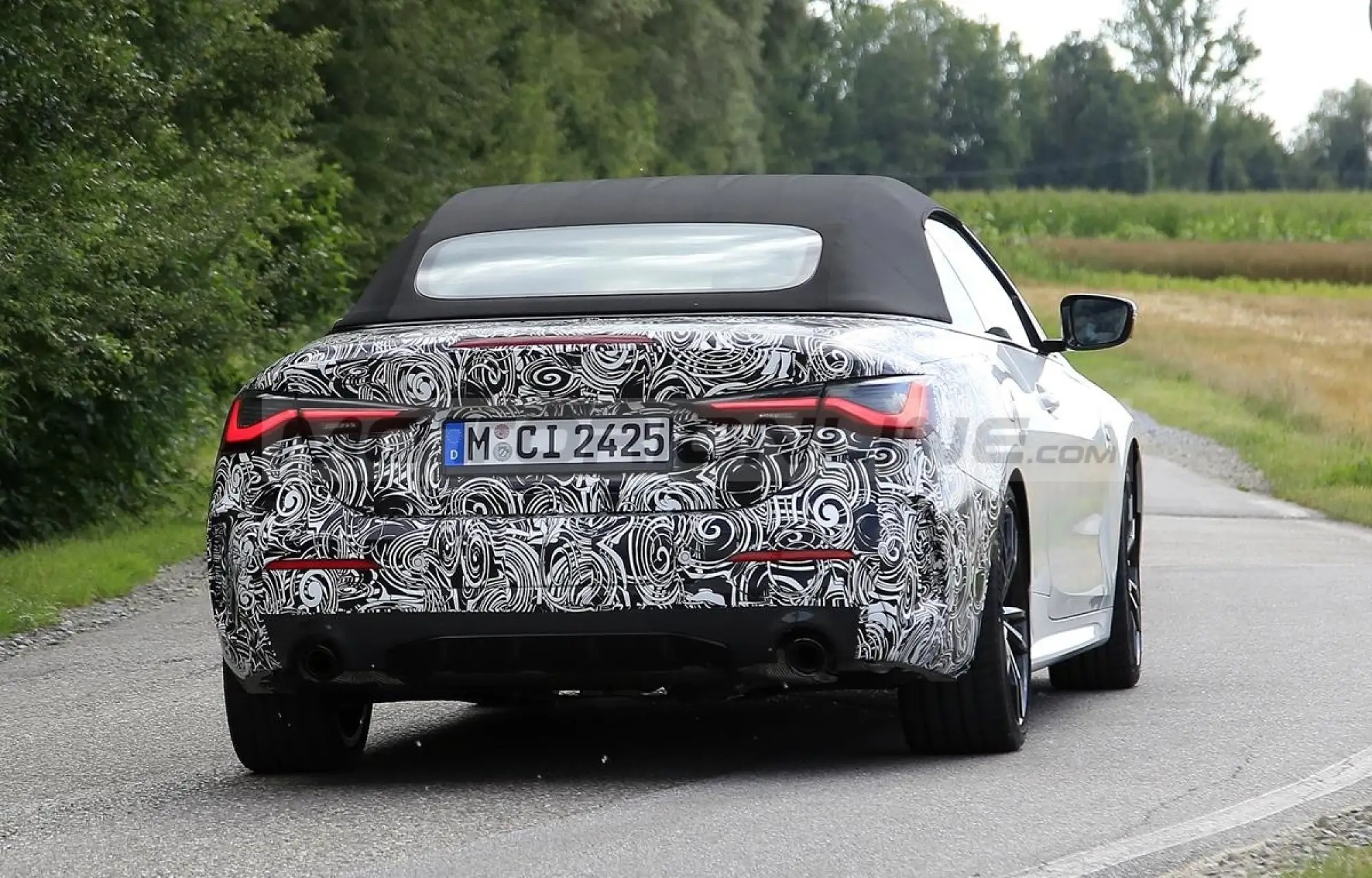 BMW Serie 4 Cabrio 2020 - Foto spia 14-08-2020 - 8