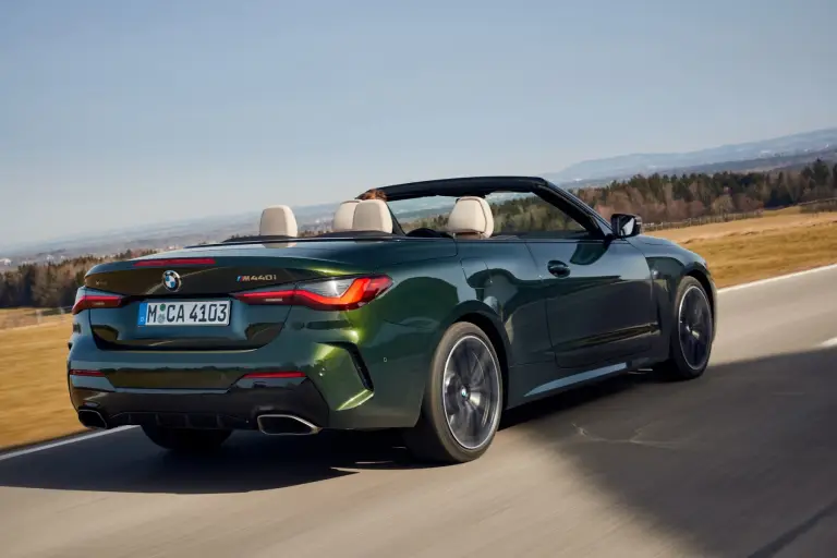 BMW Serie 4 Cabrio 2021 - Nuove foto - 16