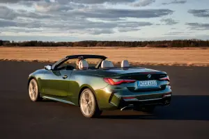 BMW Serie 4 Cabrio 2021 - Nuove foto - 18