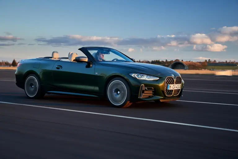 BMW Serie 4 Cabrio 2021 - Nuove foto - 22