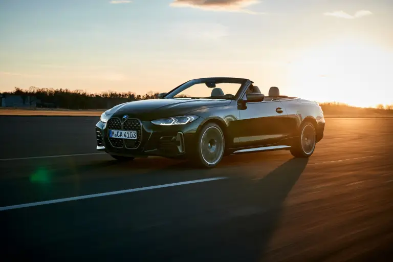 BMW Serie 4 Cabrio 2021 - Nuove foto - 3