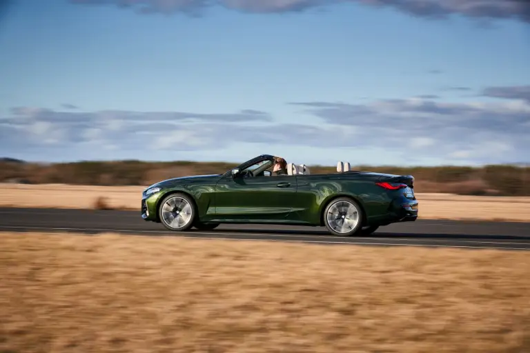 BMW Serie 4 Cabrio 2021 - Nuove foto - 38