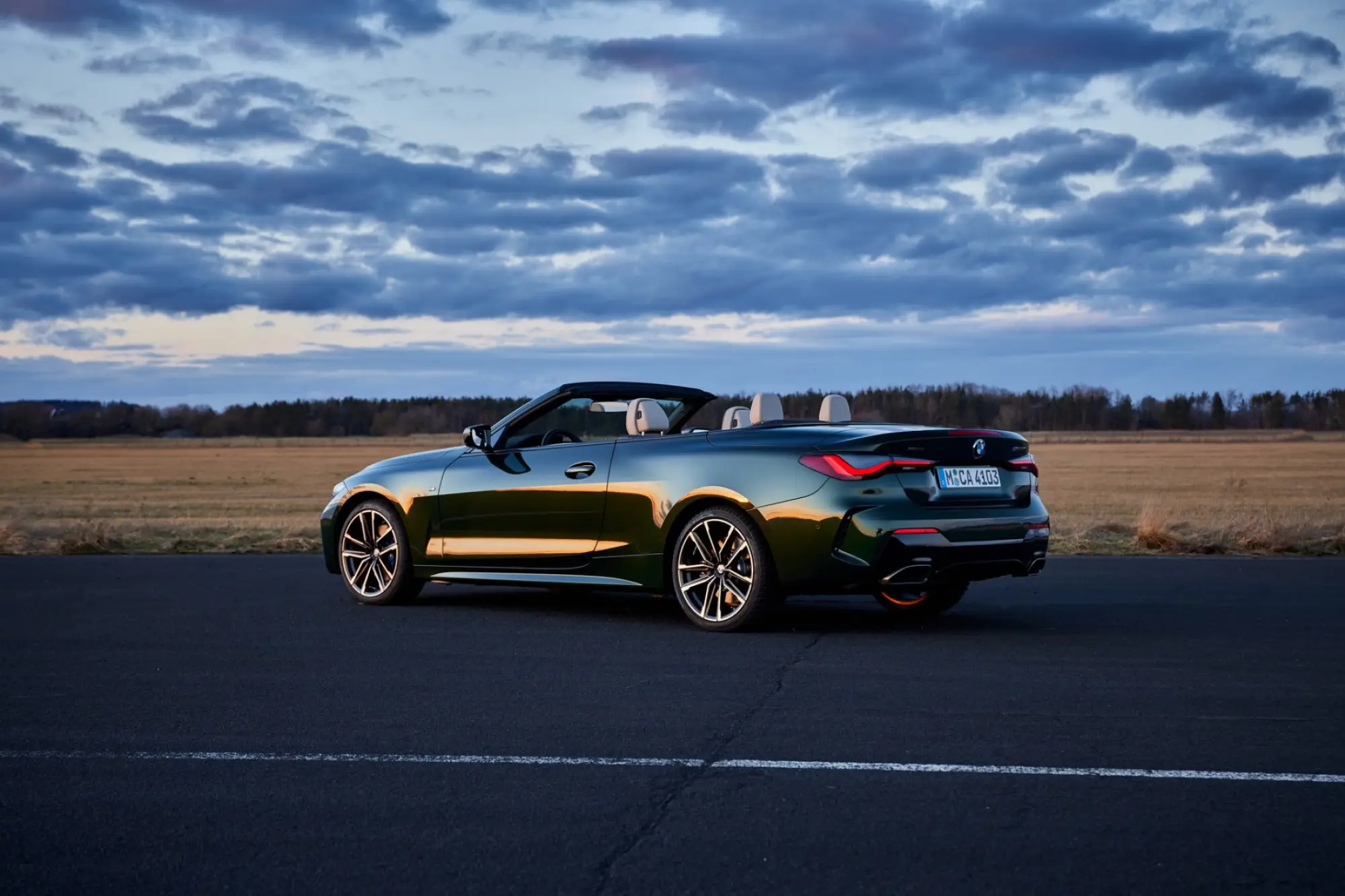 BMW Serie 4 Cabrio 2021 - Nuove foto - 52