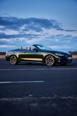 BMW Serie 4 Cabrio 2021 - Nuove foto - 57