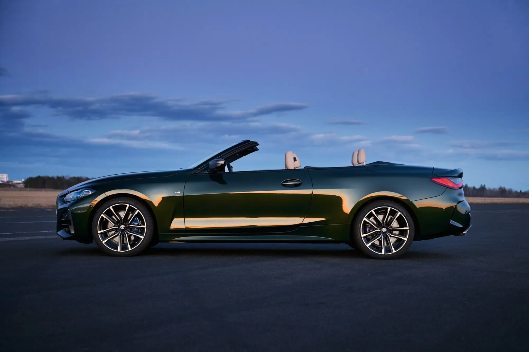 BMW Serie 4 Cabrio 2021 - Nuove foto - 60