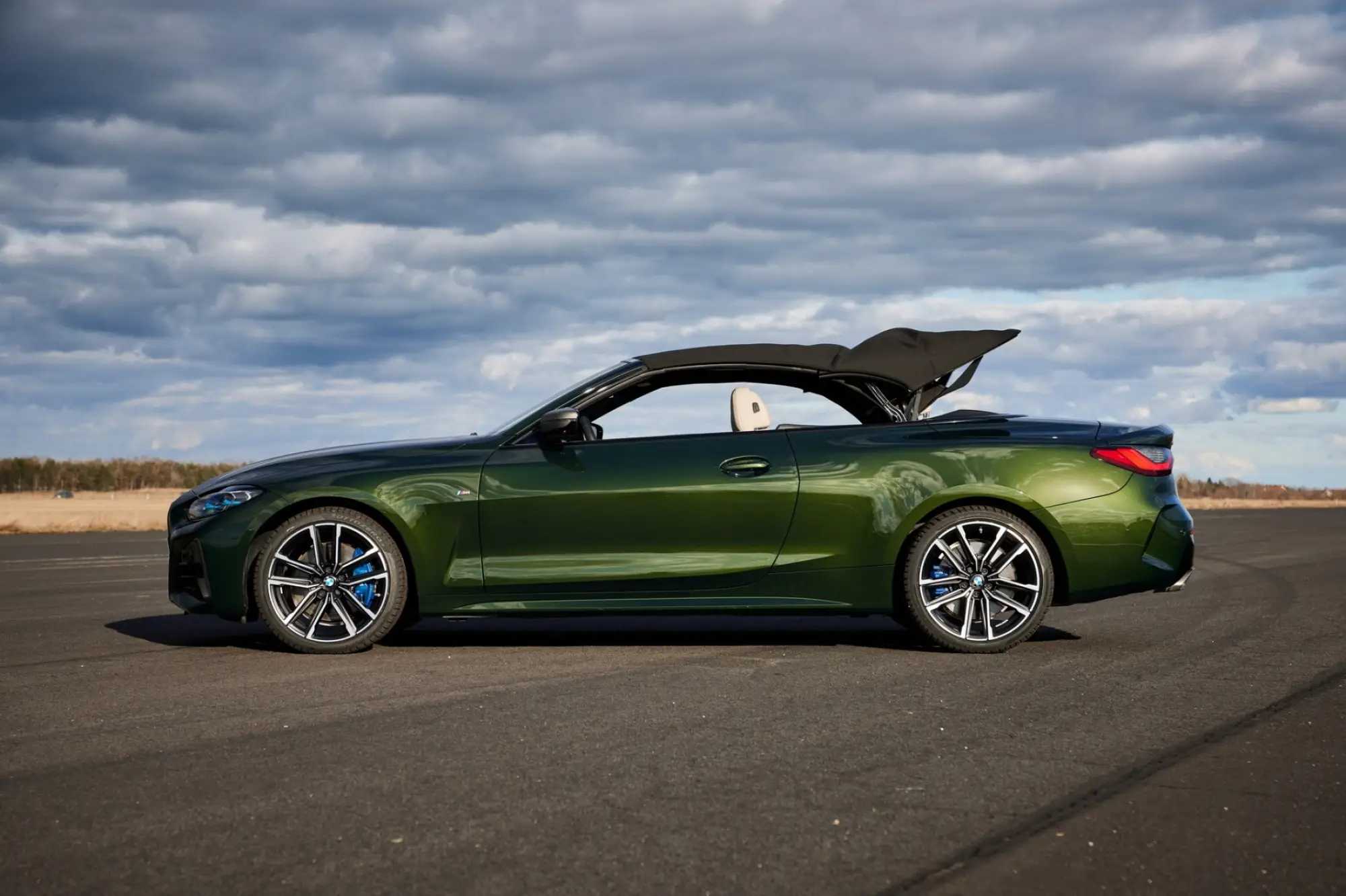 BMW Serie 4 Cabrio 2021 - Nuove foto - 71