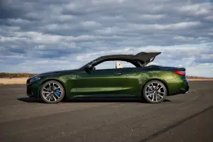 BMW Serie 4 Cabrio 2021 - Nuove foto - 71