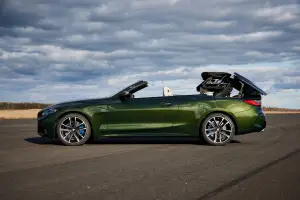 BMW Serie 4 Cabrio 2021 - Nuove foto - 77