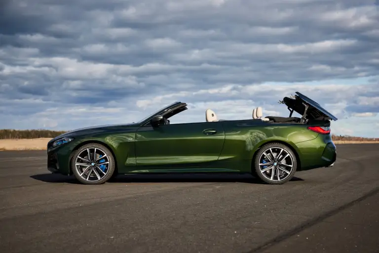 BMW Serie 4 Cabrio 2021 - Nuove foto - 75