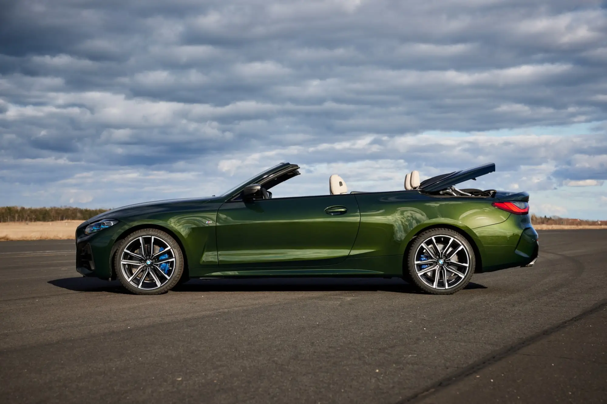 BMW Serie 4 Cabrio 2021 - Nuove foto - 79