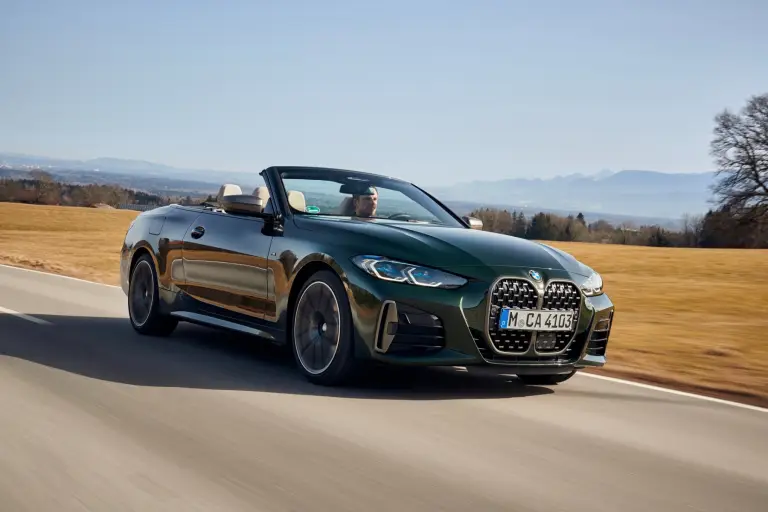 BMW Serie 4 Cabrio 2021 - Nuove foto - 9