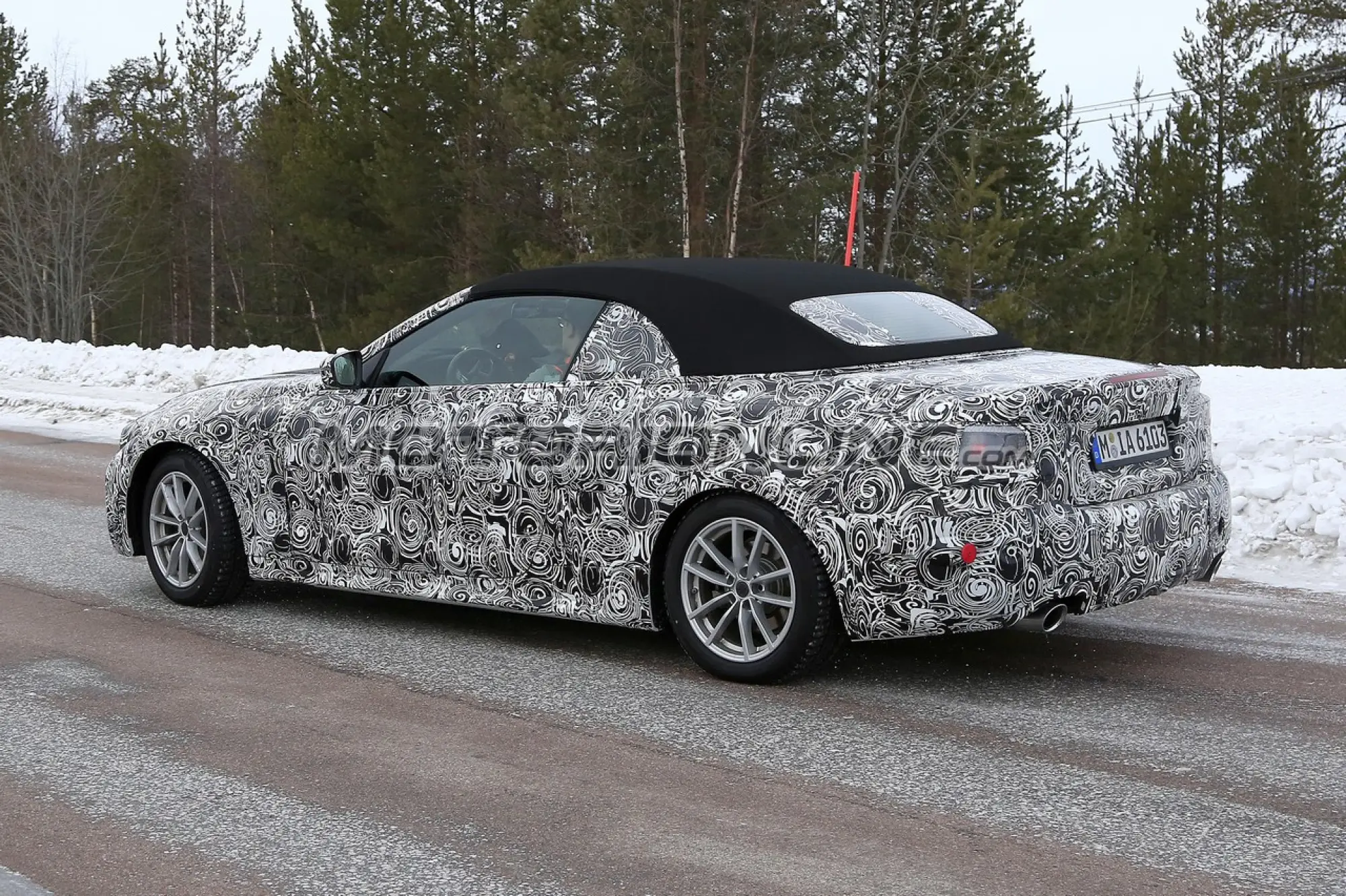 BMW Serie 4 Cabrio foto spia 25 marzo 2019 - 16