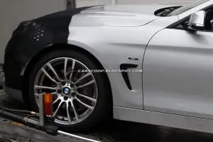 Bmw Serie 4 Coupé 2014, nuove foto spia - 4