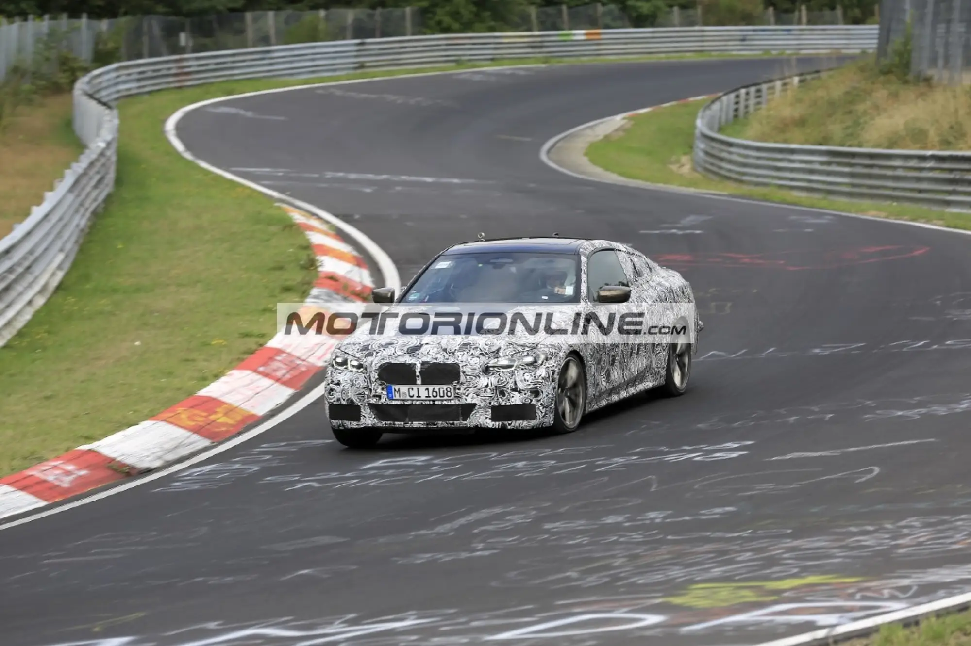 BMW Serie 4 - Foto spia 13-8-2019 - 13