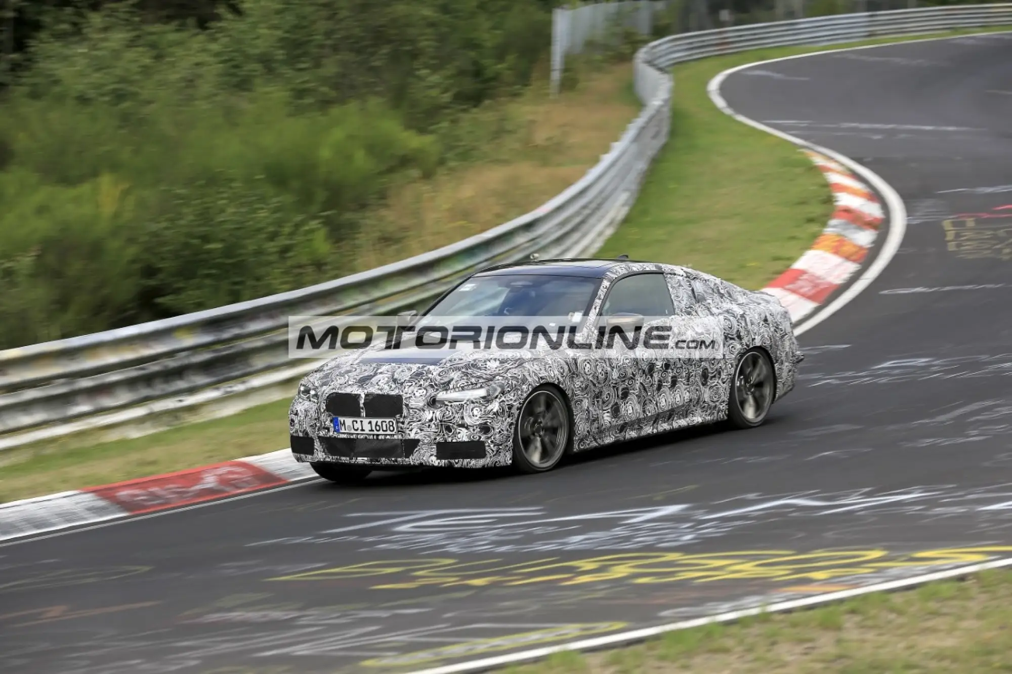 BMW Serie 4 - Foto spia 13-8-2019 - 14