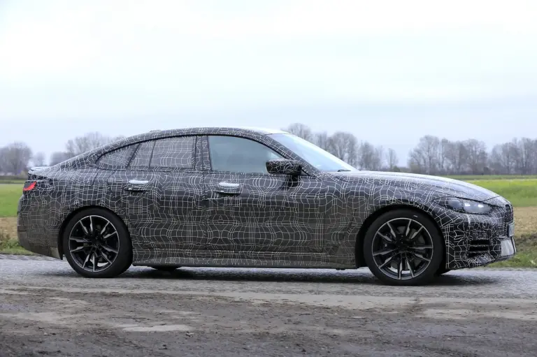 BMW Serie 4 Gran Coupé 2021 SPY  - 16