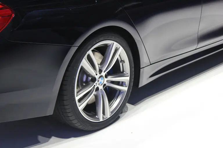 BMW Serie 4 Gran Coupe Foto Live - Salone di Ginevra 2014 - 9