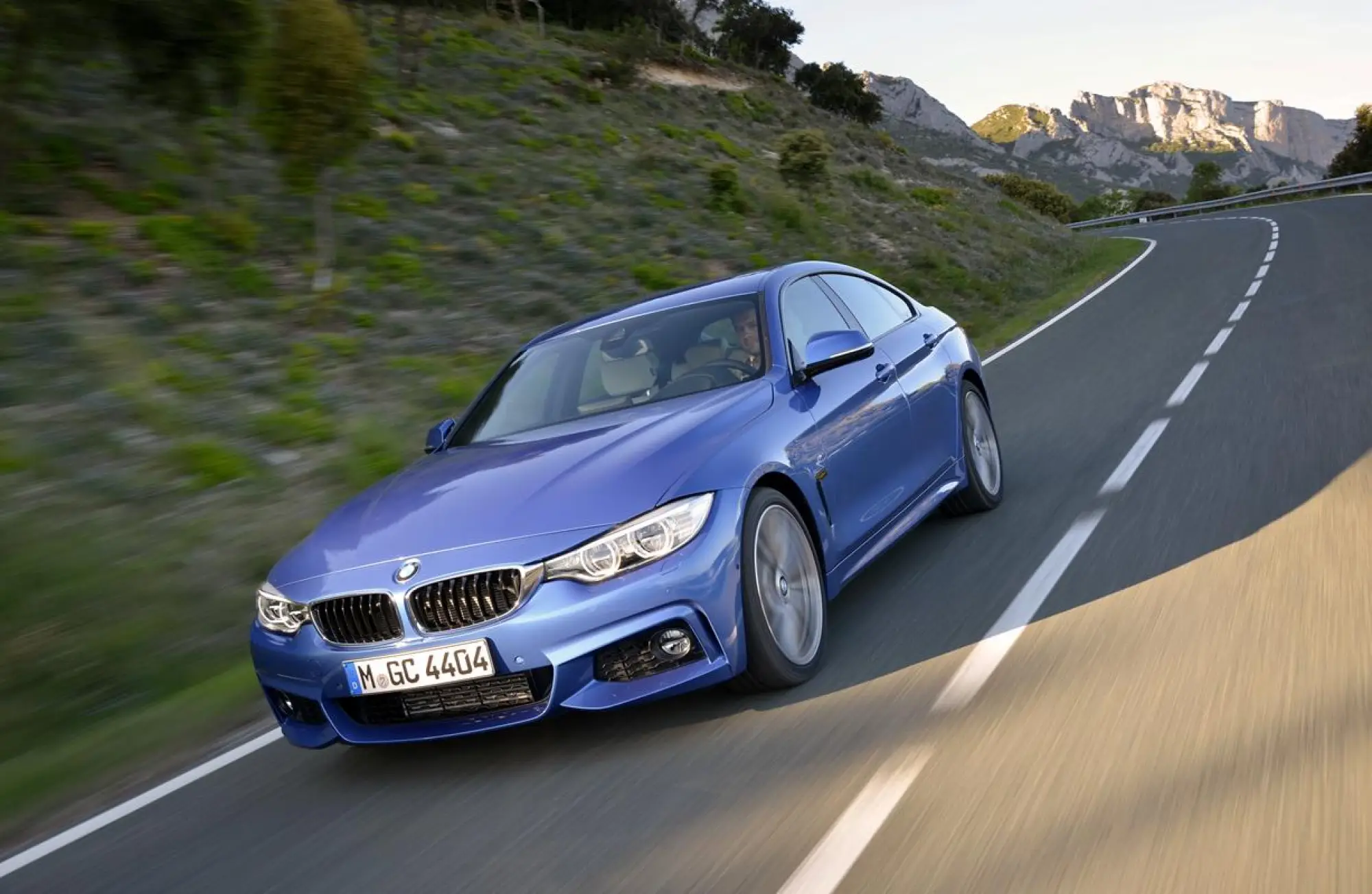 BMW Serie 4 Gran Coupe - Nuove foto ufficiali - 24