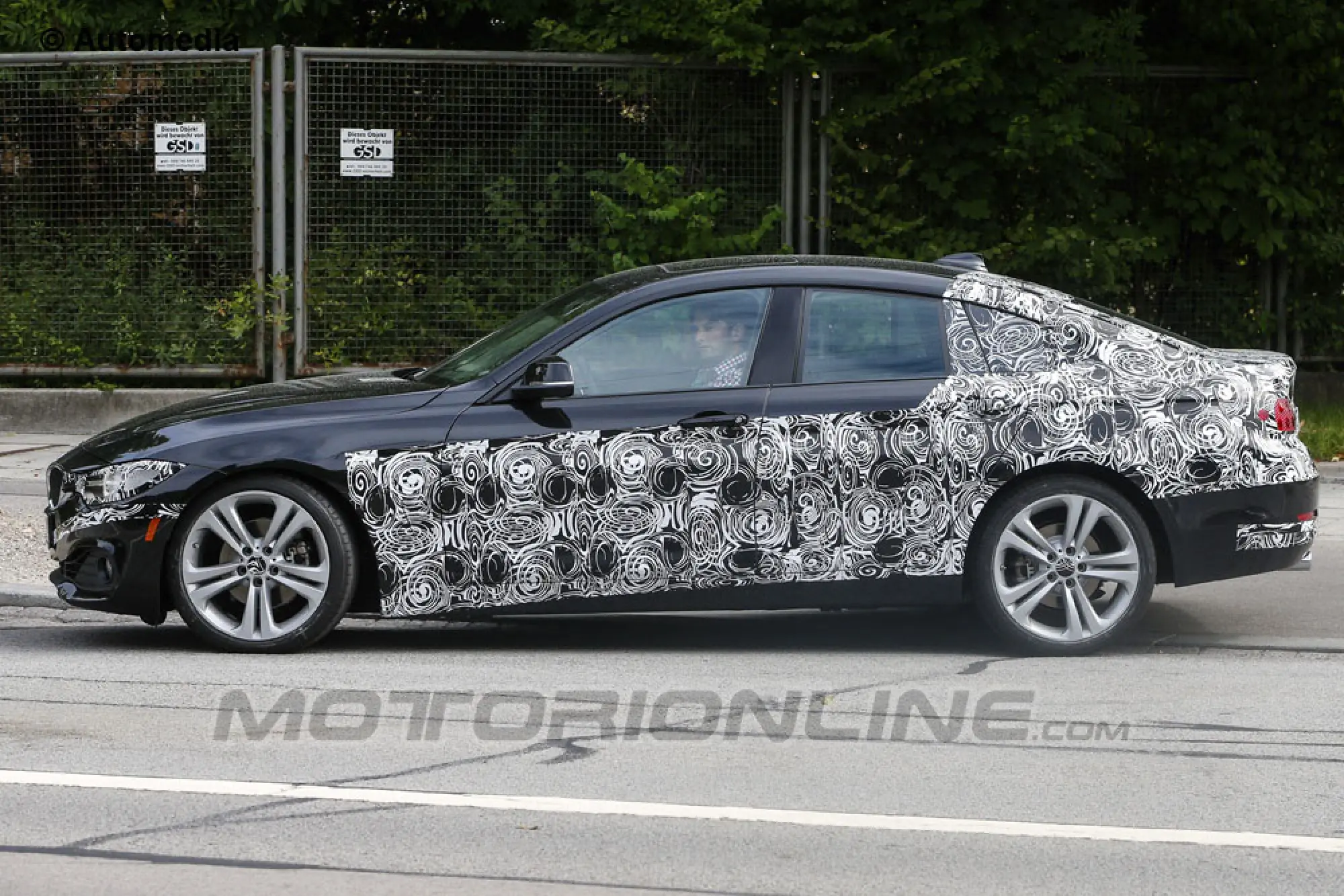 BMW Serie 4 GranCoupé - Foto spia 04-09-2013 - 3