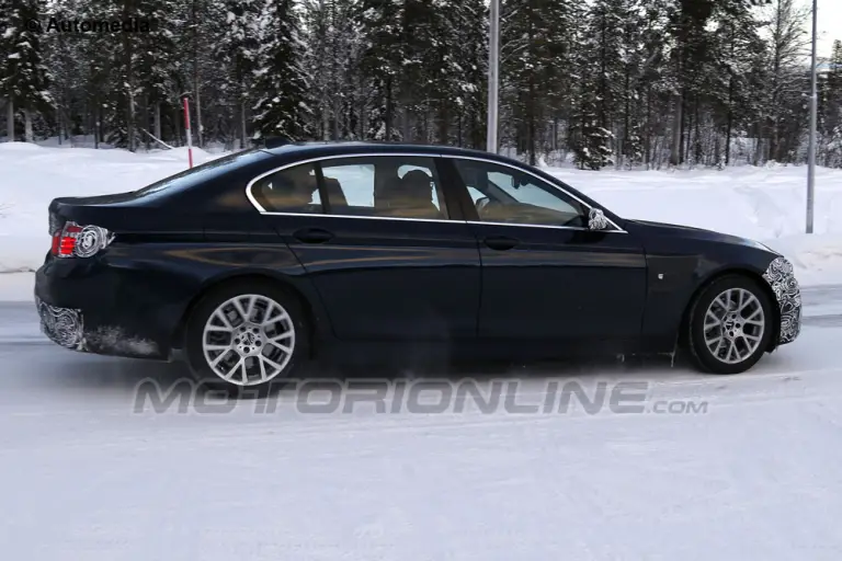 BMW Serie 5 2013 - Foto spia 23-01-2013 - 3