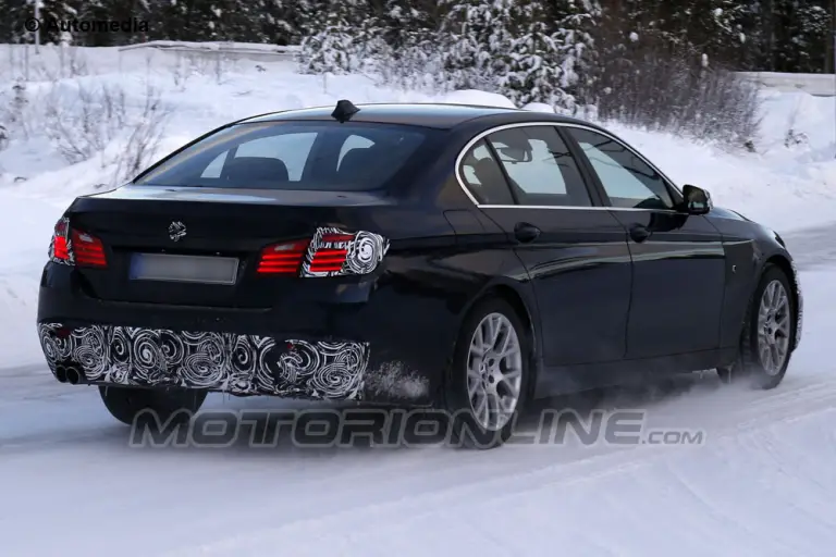 BMW Serie 5 2013 - Foto spia 23-01-2013 - 4