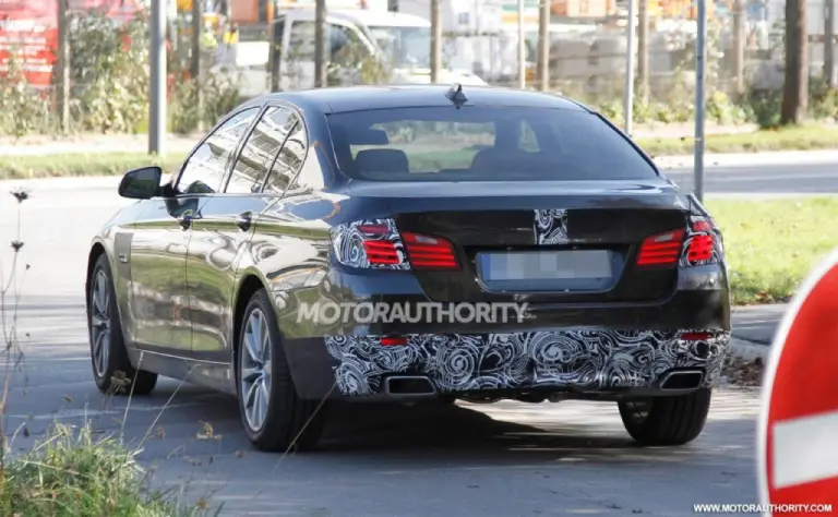 BMW Serie 5 2015 - Foto spia 18-10-2012 - 8