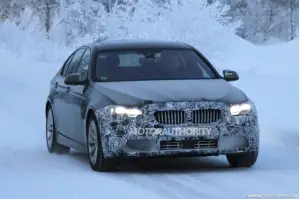 BMW Serie 5 2015 - foto spia - 5