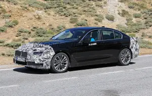 BMW Serie 5 2020 - Foto spia 19-07-2019 - 14