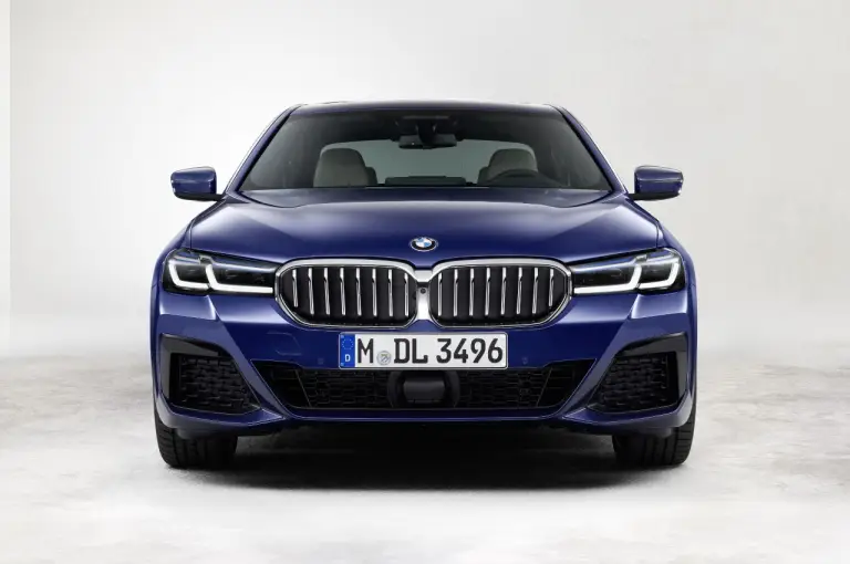 BMW Serie 5 2020 - Foto ufficiali - 24