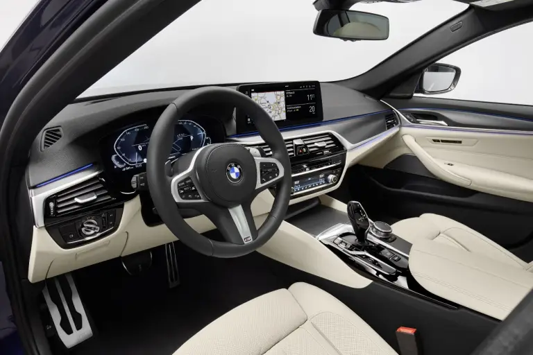 BMW Serie 5 2020 - Foto ufficiali - 39