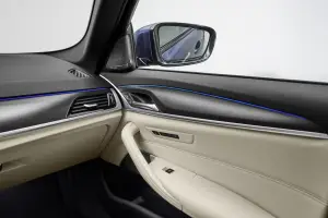 BMW Serie 5 2020 - Foto ufficiali - 43